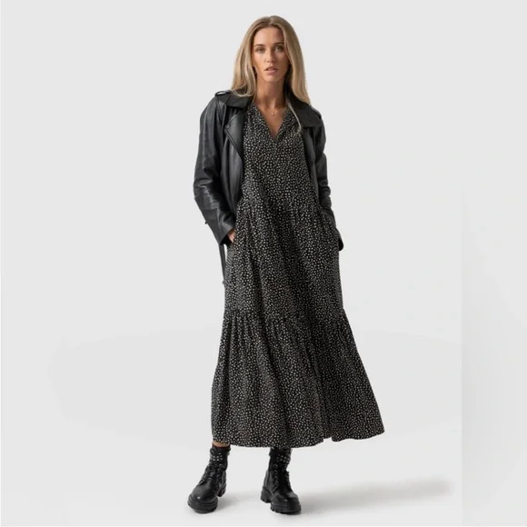 ✨Saint&Sofia✨ Tiered Maxi Dress - Picture 1 of 8